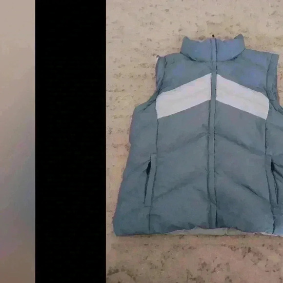 Columbia Women's Colorblocked Blue and Gray Down Puffer Jacket  L - Picture 14 of 15